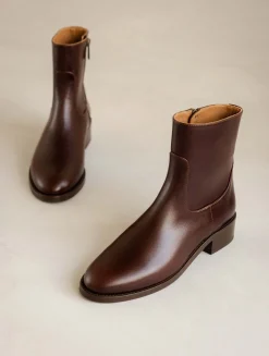 Femme Bobbies Arij