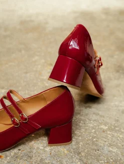 Femme Bobbies Bettany