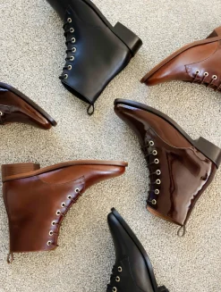 Femme Bobbies Doria