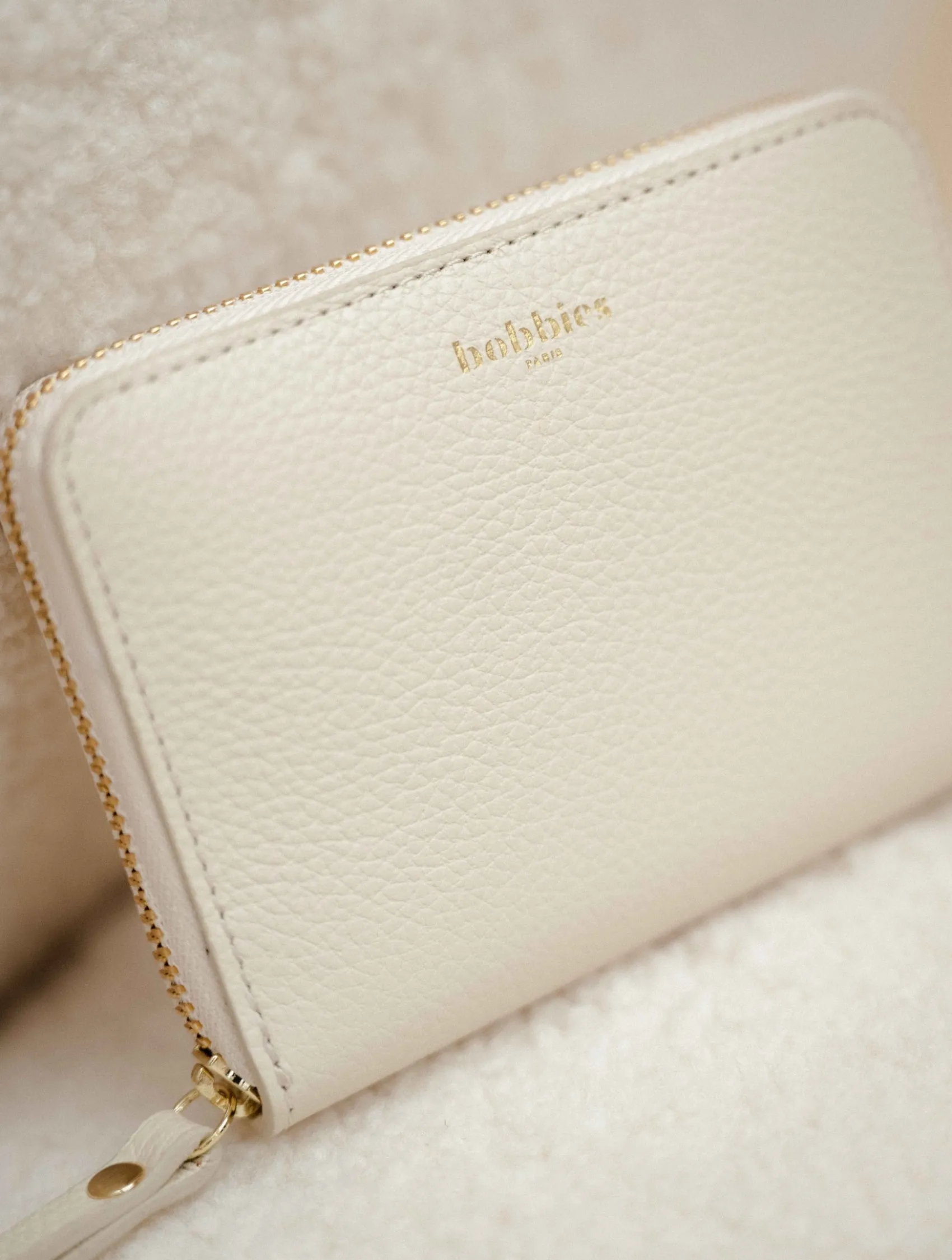 Femme Bobbies Mabillon