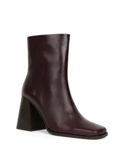 Femme Bobbies Wilma